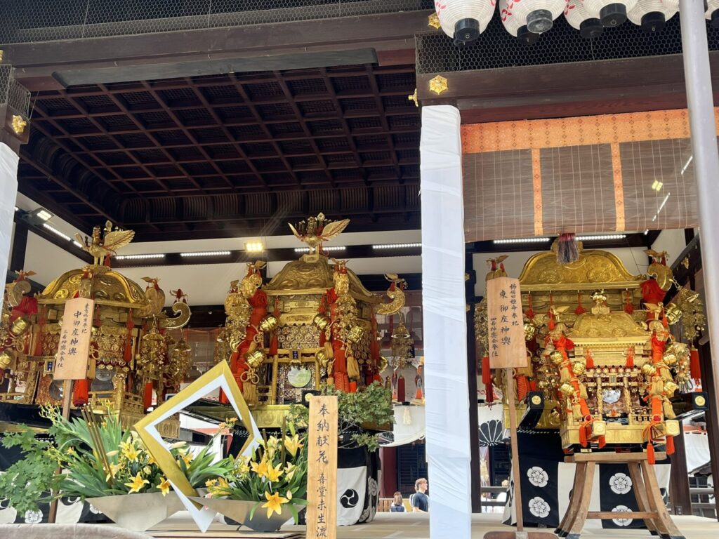 祇園祭の八坂神社